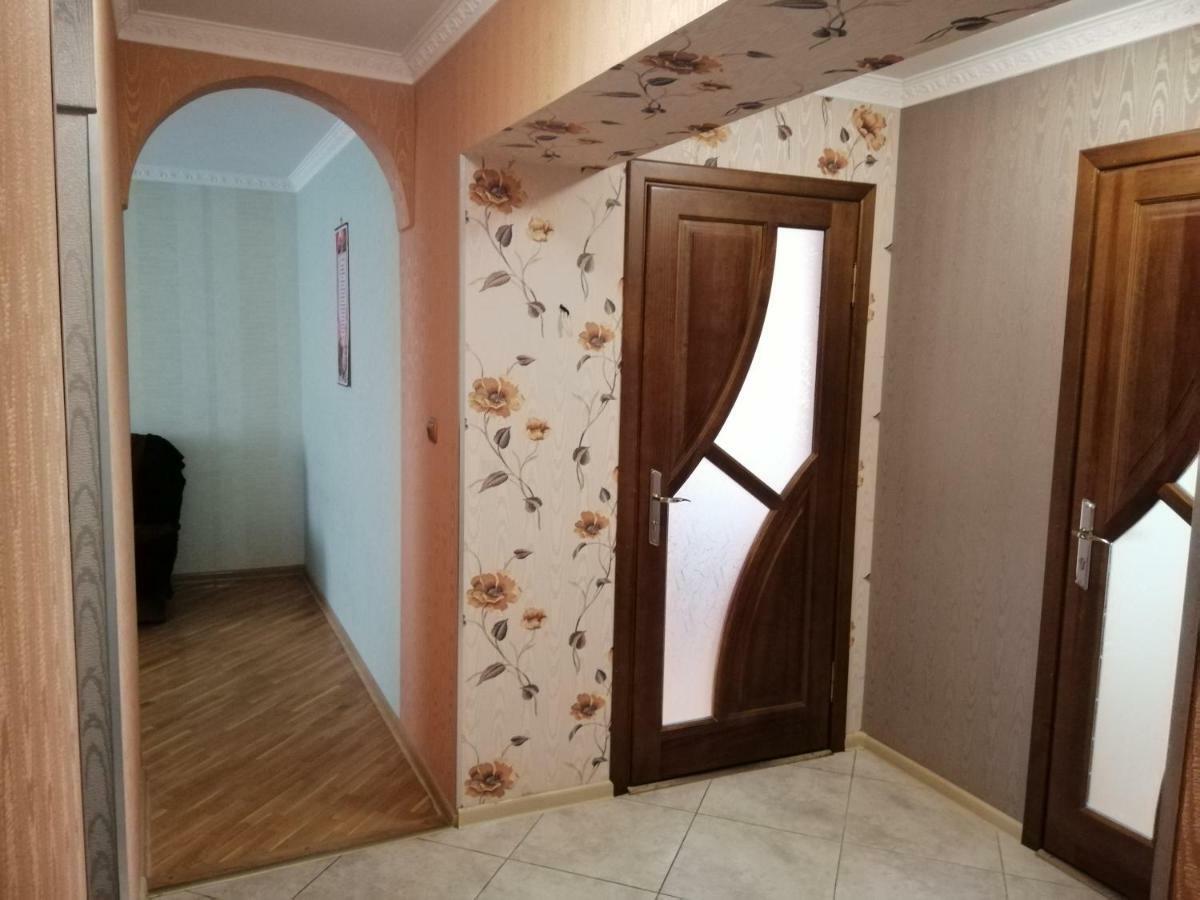 Тихая Квартира В Центре Ковеля Kovel Exterior photo